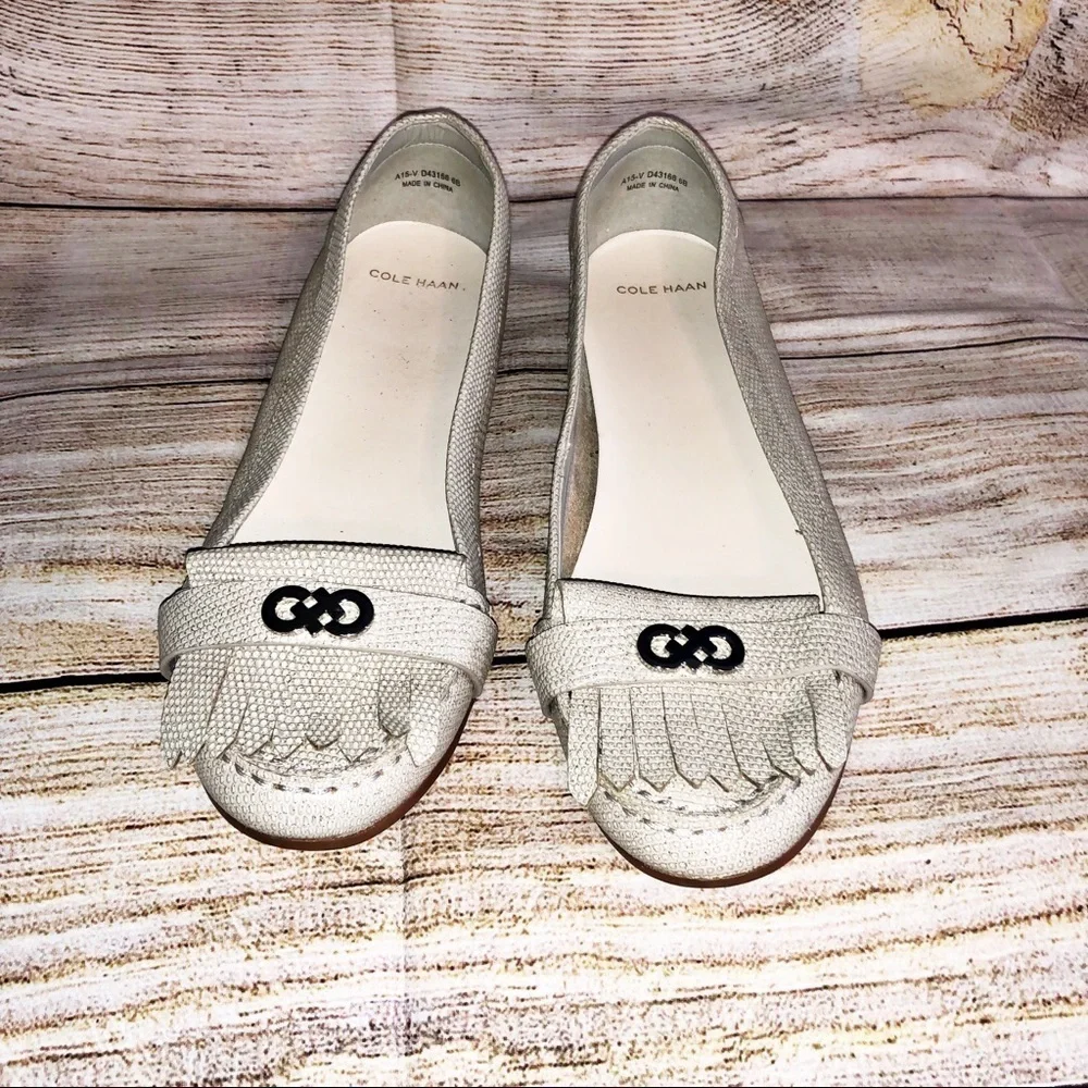 Cole Haan Silver/White Loafers Size 6B